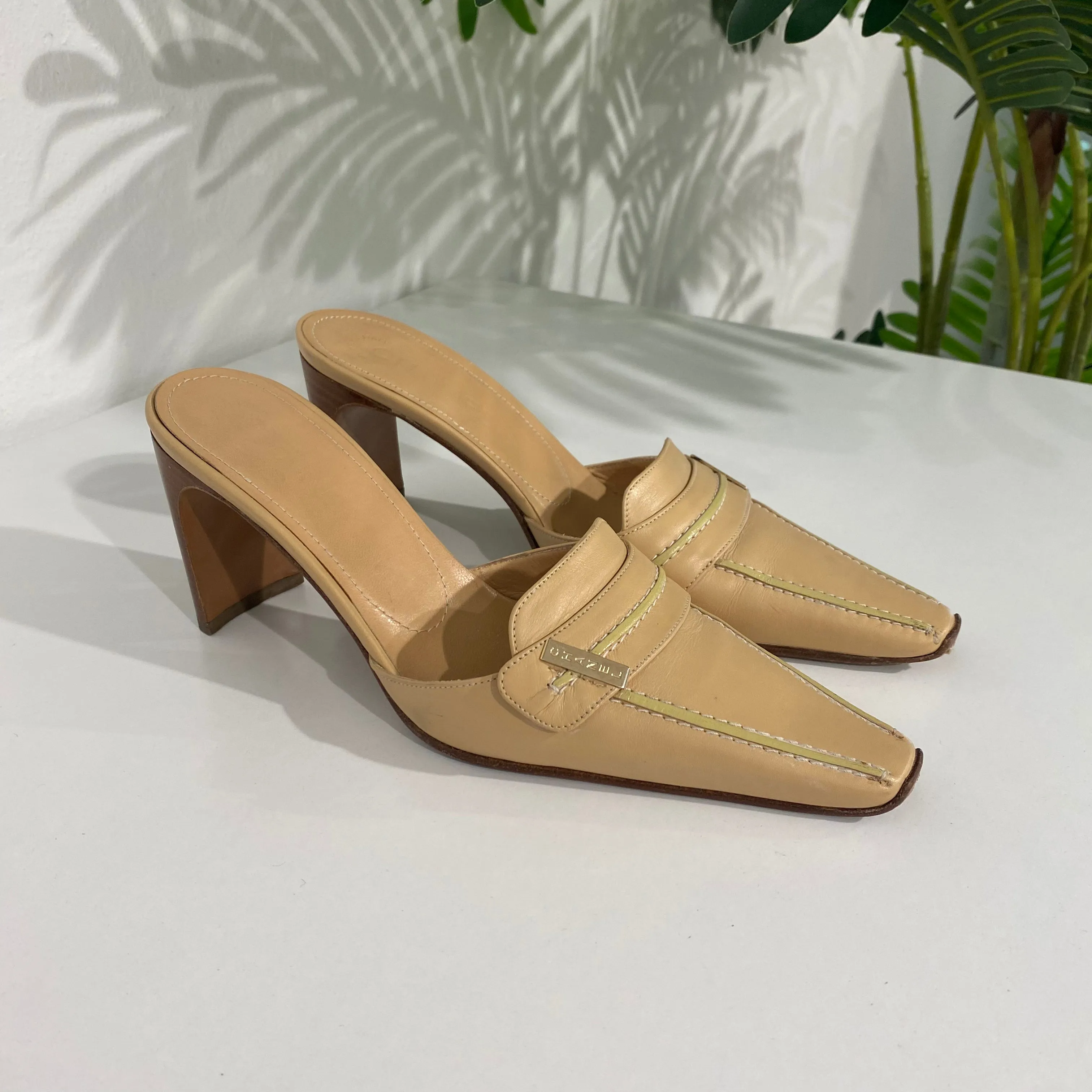 Chanel Vintage Beige Mules