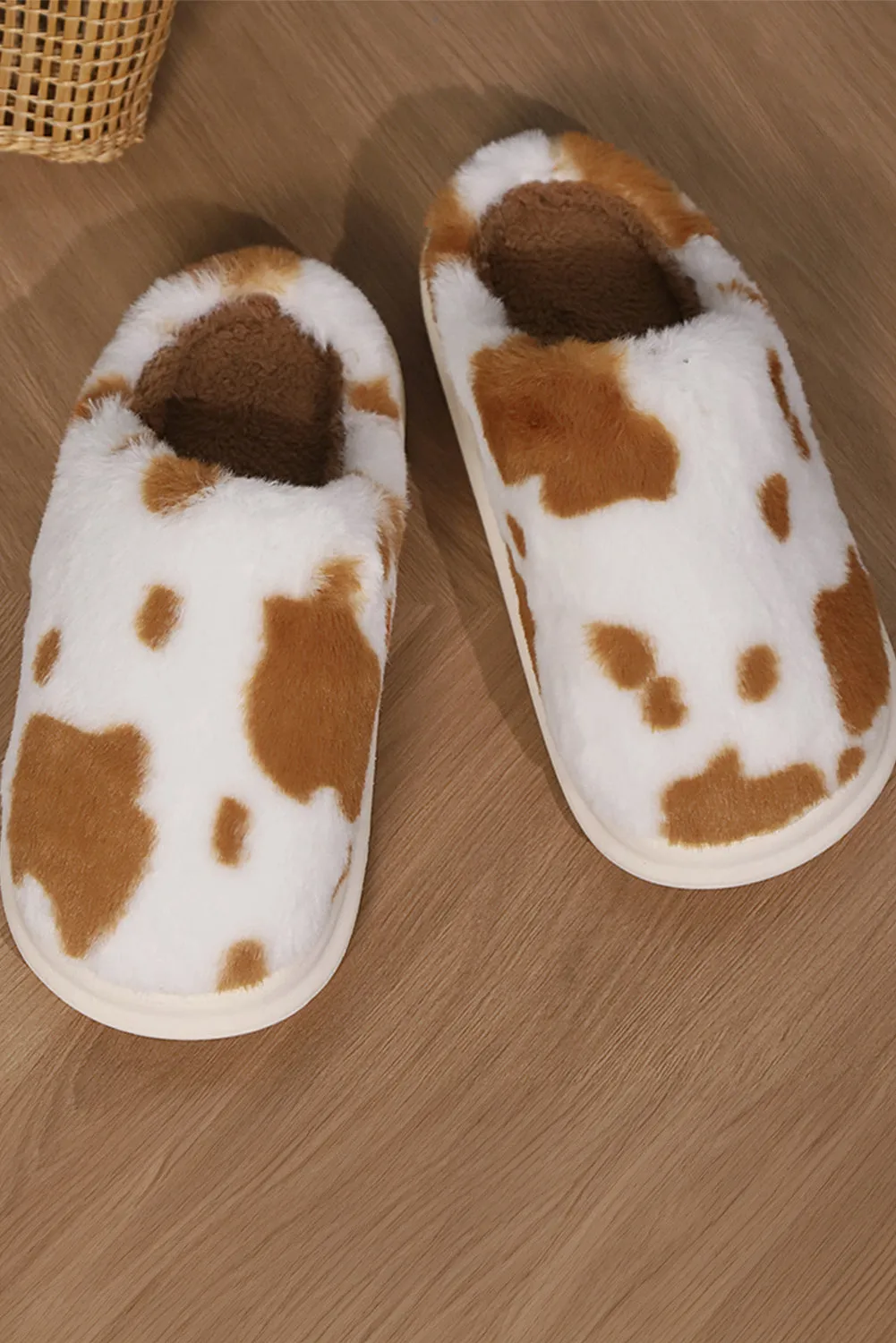 Chestnut Animal Spot Winter Plush Home Slippers